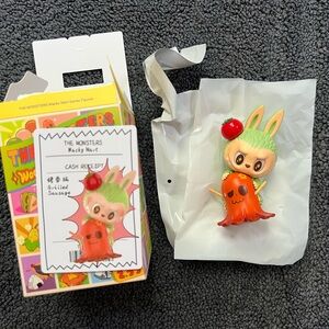 The Monster ( LABUBU ) Wacky Mart ( Sausage )